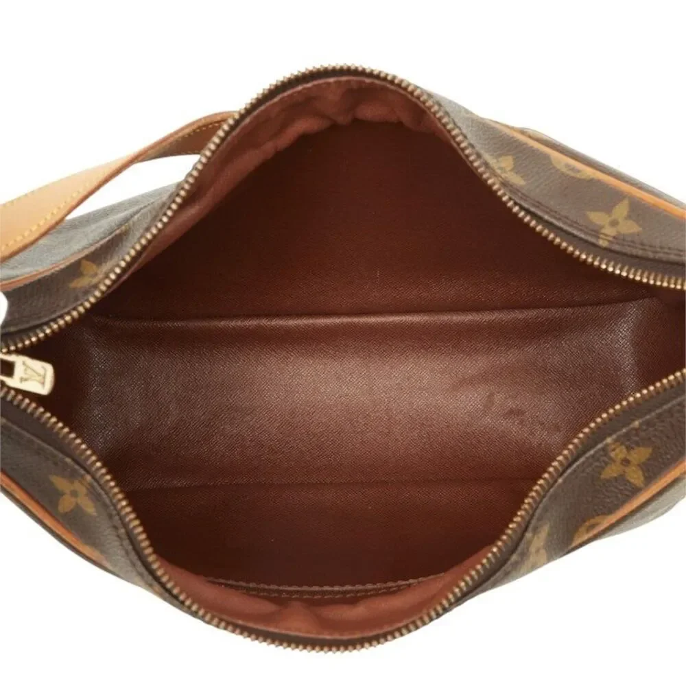 LOUIS VUITTON delivery duty